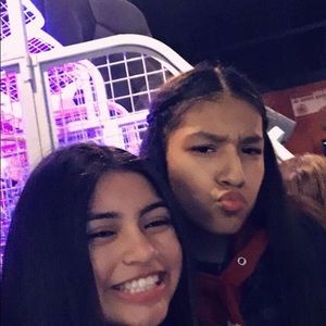 Meet your Posher, Deborah